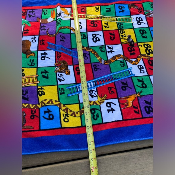 Fun In The Sun Beach Towel Game Snakes & Ladders - - Picture 2 of 6